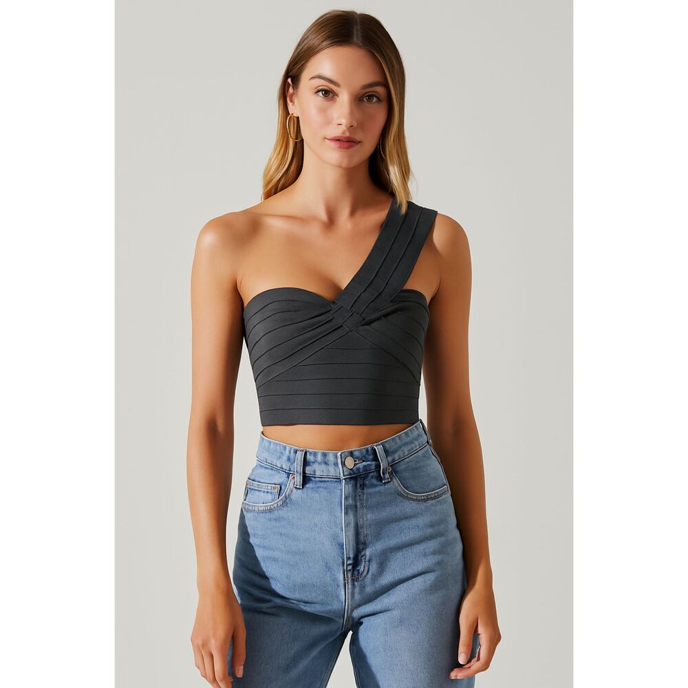 ASTR the Label Black One-Shoulder Pleated Crop Top | Size S